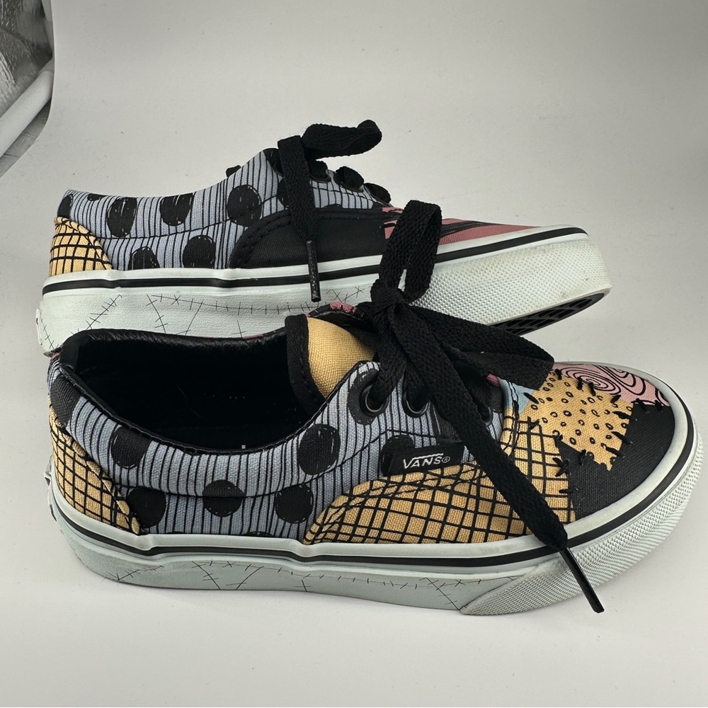 Vans Kids Sneakers ‘Nightmare Before Christmas’ Black, Pink, and Yellow Accents - Picture 5 of 12